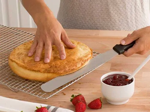 Couteau à génoise et spatule Mathon