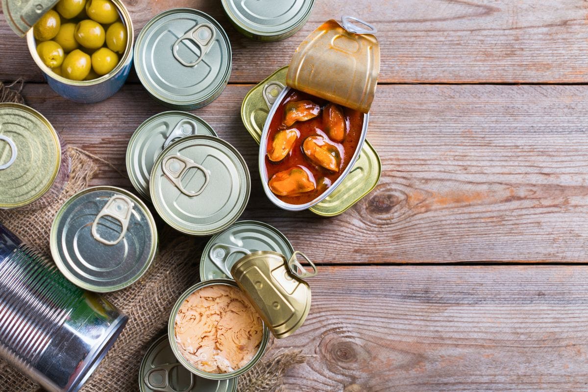 Alimentos congelados, enlatados y preparados