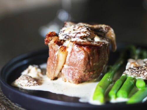 Solomillo de ternera con salsa de colmenillas