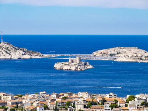 Alójate en un hotel en Marsella