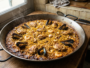 Chicken and seafood fideuà