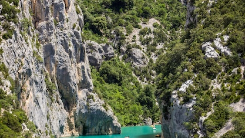 Acampada, naturaleza y actividades al aire libre en las Gargantas del Verdon