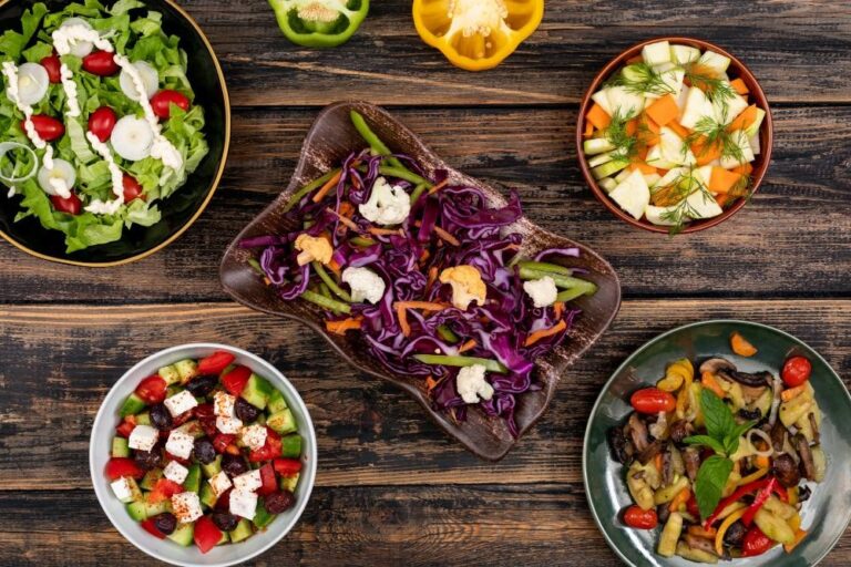 Gourmet composed salads: our best seasonal combinations Gourmet composed salads: our best seasonal combinations