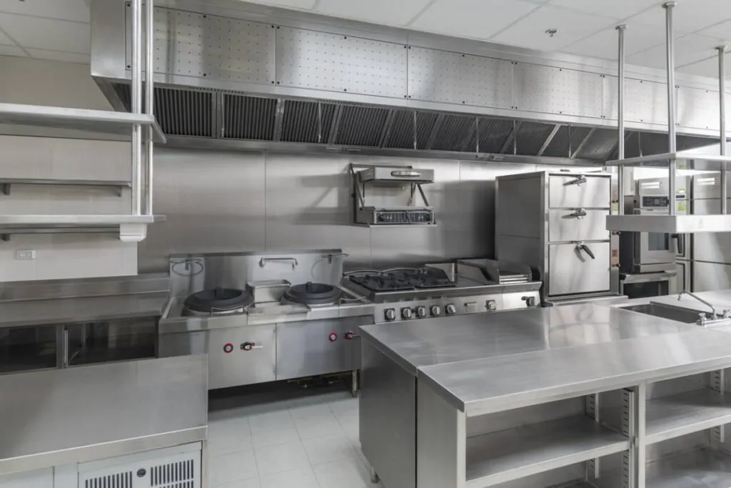 Équiper sa cuisine professionnelle en tant que restaurateur
