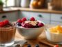 Assortiment de desserts sans sucre ajouté adaptés à un profil diabétique sur une table