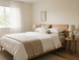 Chambre lumineuse avec literie propice au sommeil